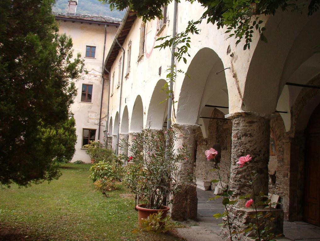 Caprie L'Antico Borgo Rooms Rental מראה חיצוני תמונה