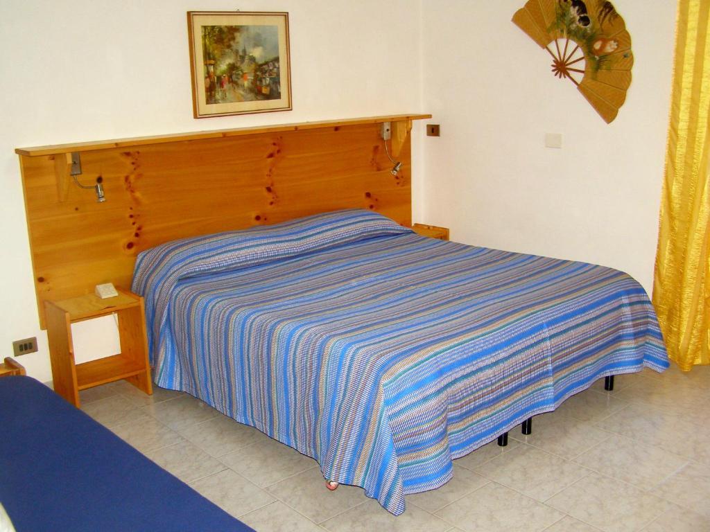 Caprie L'Antico Borgo Rooms Rental חדר תמונה