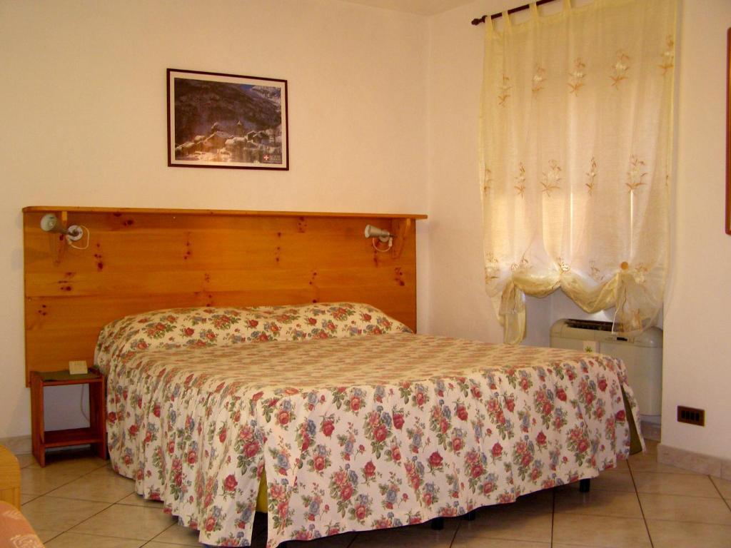 Caprie L'Antico Borgo Rooms Rental חדר תמונה