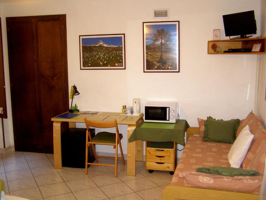 Caprie L'Antico Borgo Rooms Rental חדר תמונה