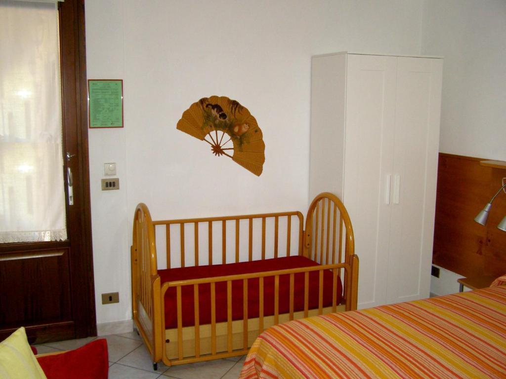Caprie L'Antico Borgo Rooms Rental חדר תמונה